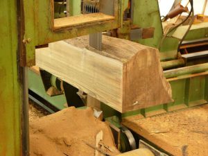 Lavorazione legno Teak